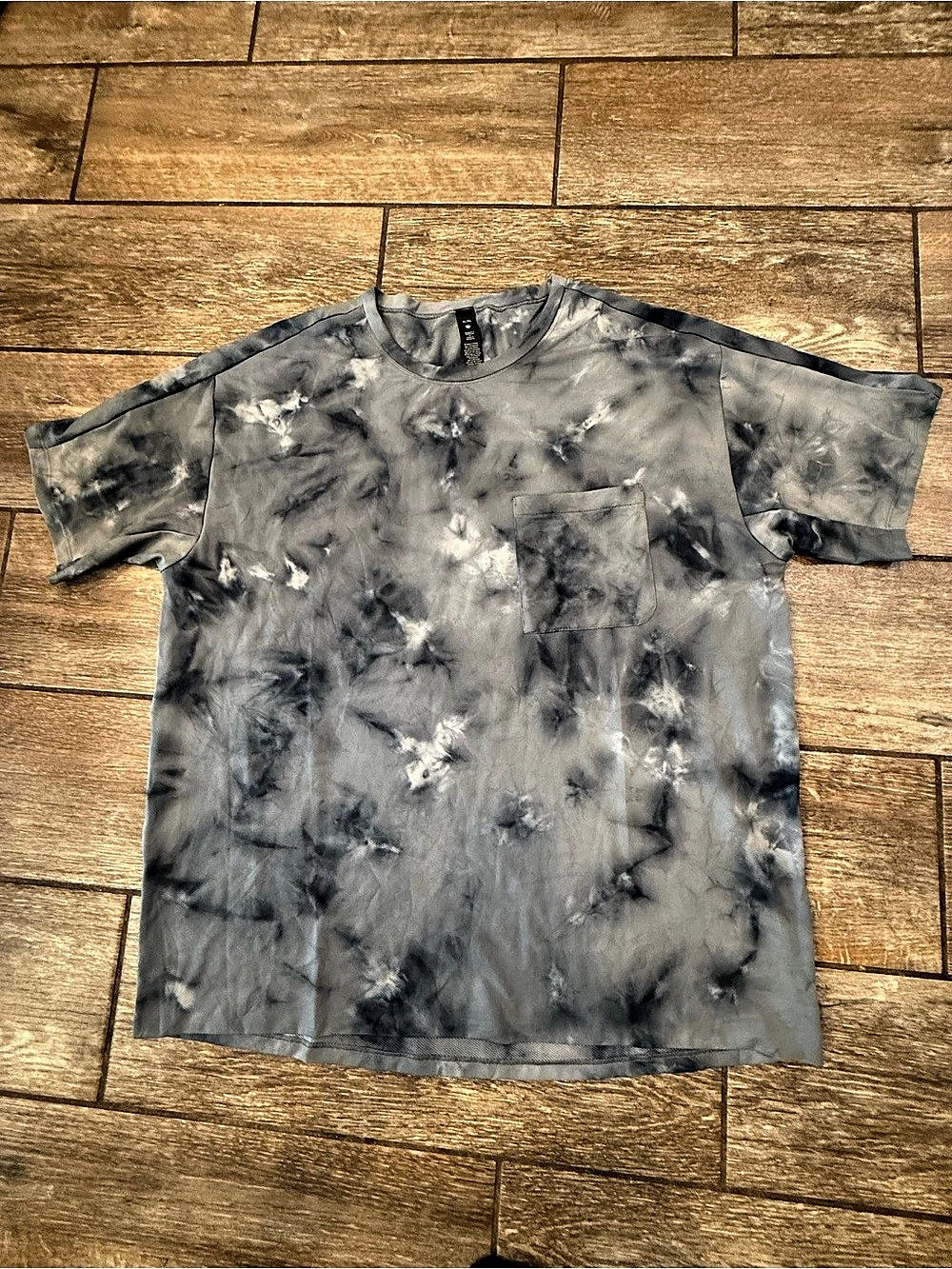 lululemon Tie-Dye Short Sleeve Tee Size XL Excellent Condition